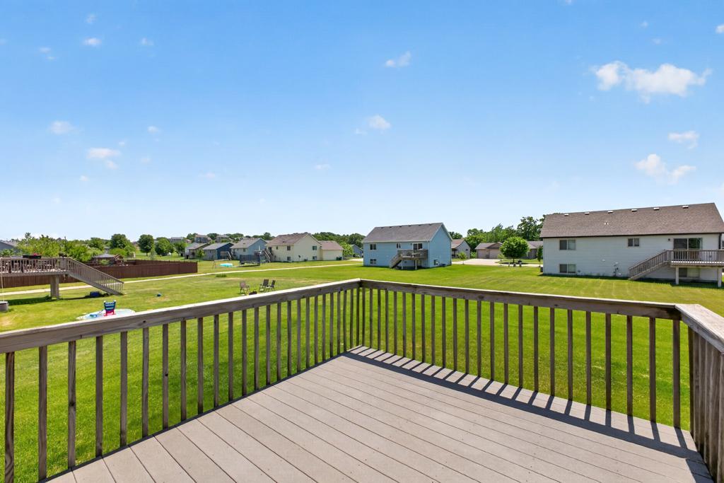 4024 Stone Point Drive Northeast Rochester, MN 55906 - Photo 8 of 38