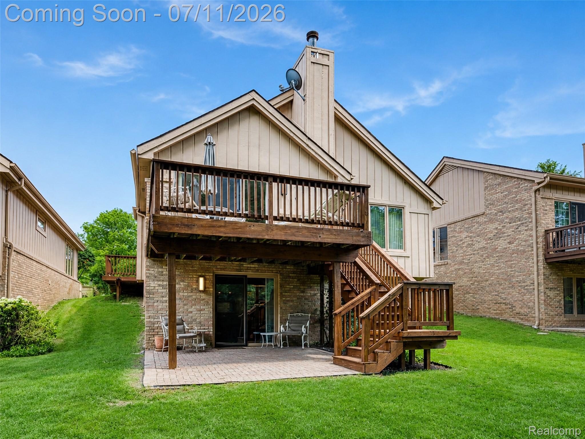 21790 River Ridge Trail Farmington, MI 48335 - Photo 2 of 34 image-33-ai.jpg