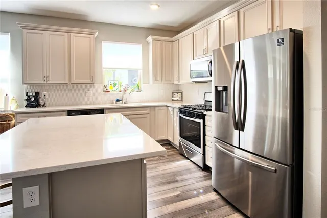 $2,550 | 6366 Mooring Line Circle, Apollo Beach, FL 33572