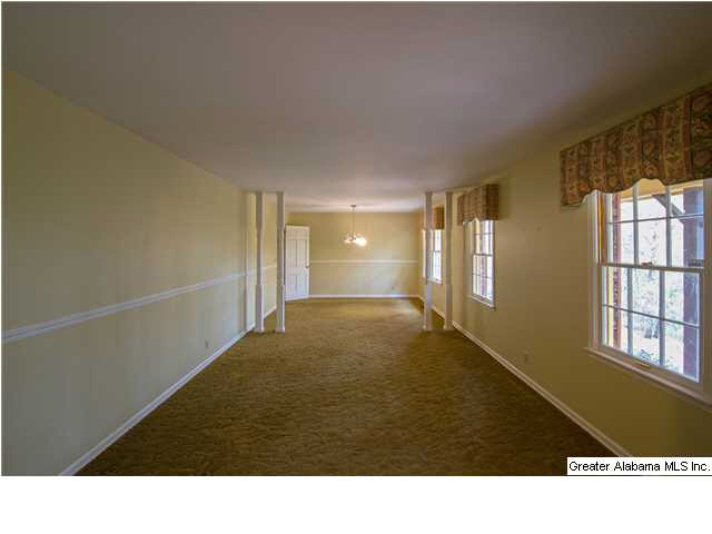 1633 Carson Road Birmingham, AL 35215 - Photo 9 of 32