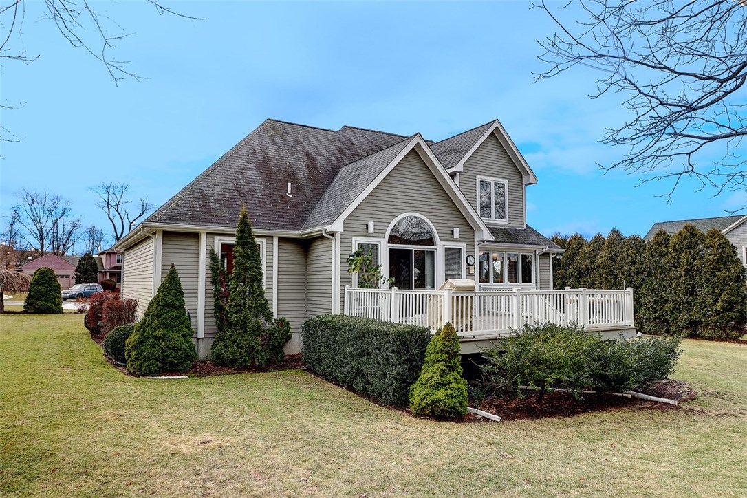 17 Jacobs Point Road Warren, RI 02885 - Photo 2 of 36