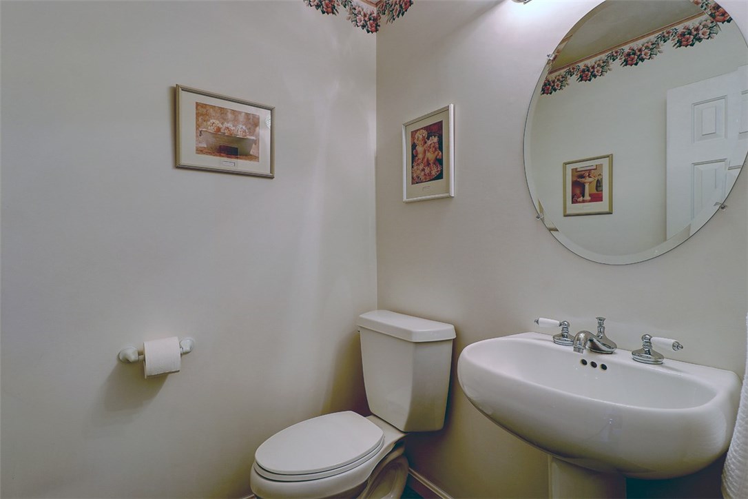 17 Jacobs Point Road Warren, RI 02885 - Photo 23 of 36