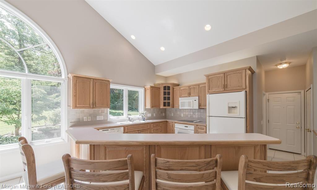 7272 Rabbit Ears Pass Clarkston, MI 48346 - Photo 13 of 44