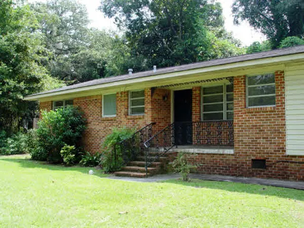 $1,175 | 100 Laurel Avenue, Fairhope, AL 36532
