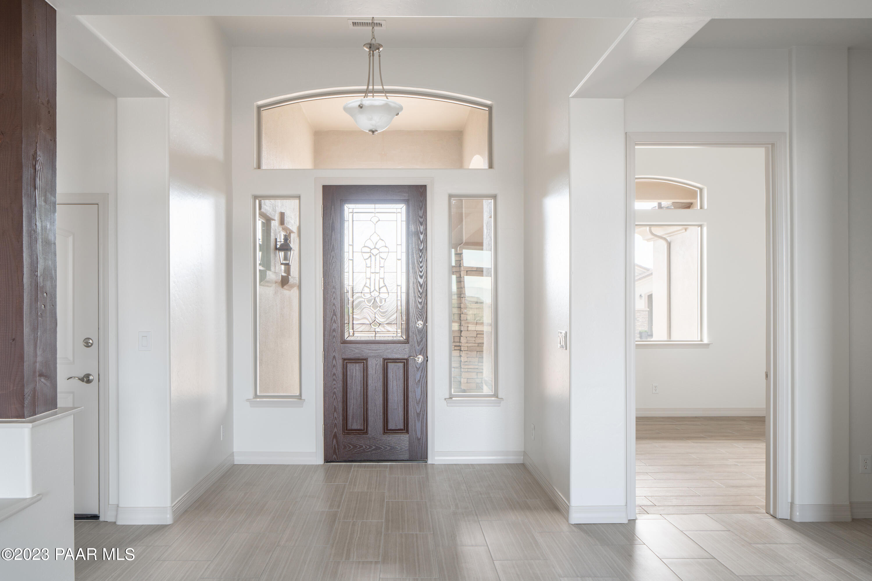 5207 Dells Point Road Prescott, AZ 86301 - Photo 6 of 45 FOYER