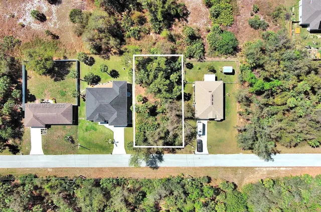 $32,000 | 205 Ferdon Circle, Port Charlotte, FL 33954