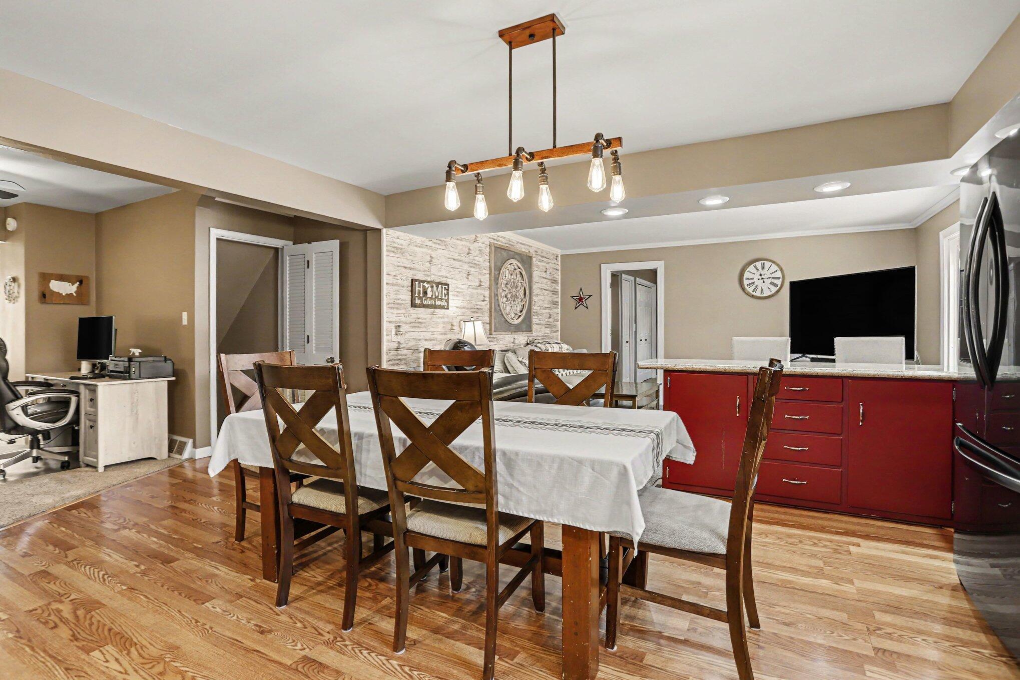 16596 Morris Avenue Three Rivers, MI 49093 - Photo 4 of 26 007_file_3739