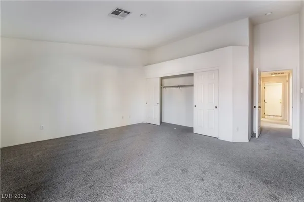 $2,400 | 2004 Diamond Brook Court, Las Vegas, NV 89117