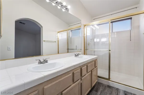 $2,400 | 2004 Diamond Brook Court, Las Vegas, NV 89117