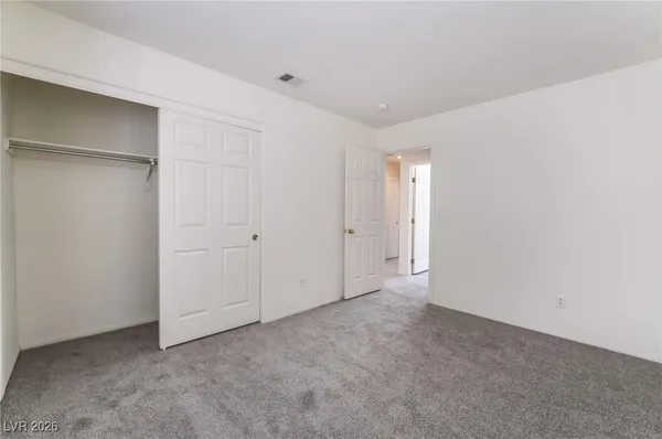 $2,400 | 2004 Diamond Brook Court, Las Vegas, NV 89117