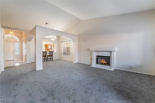 $2,400 | 2004 Diamond Brook Court, Las Vegas, NV 89117