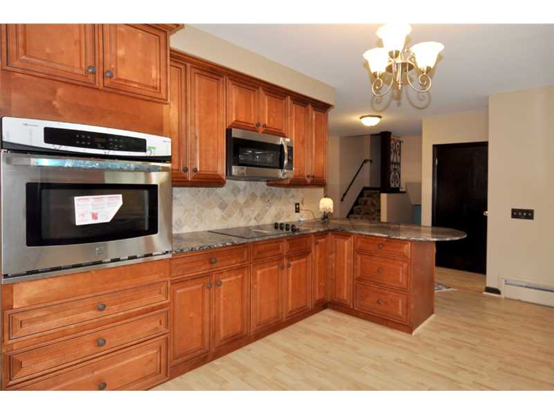 553 West Shore Road Warwick, RI 02889 - Photo 7 of 19 Kitchen.