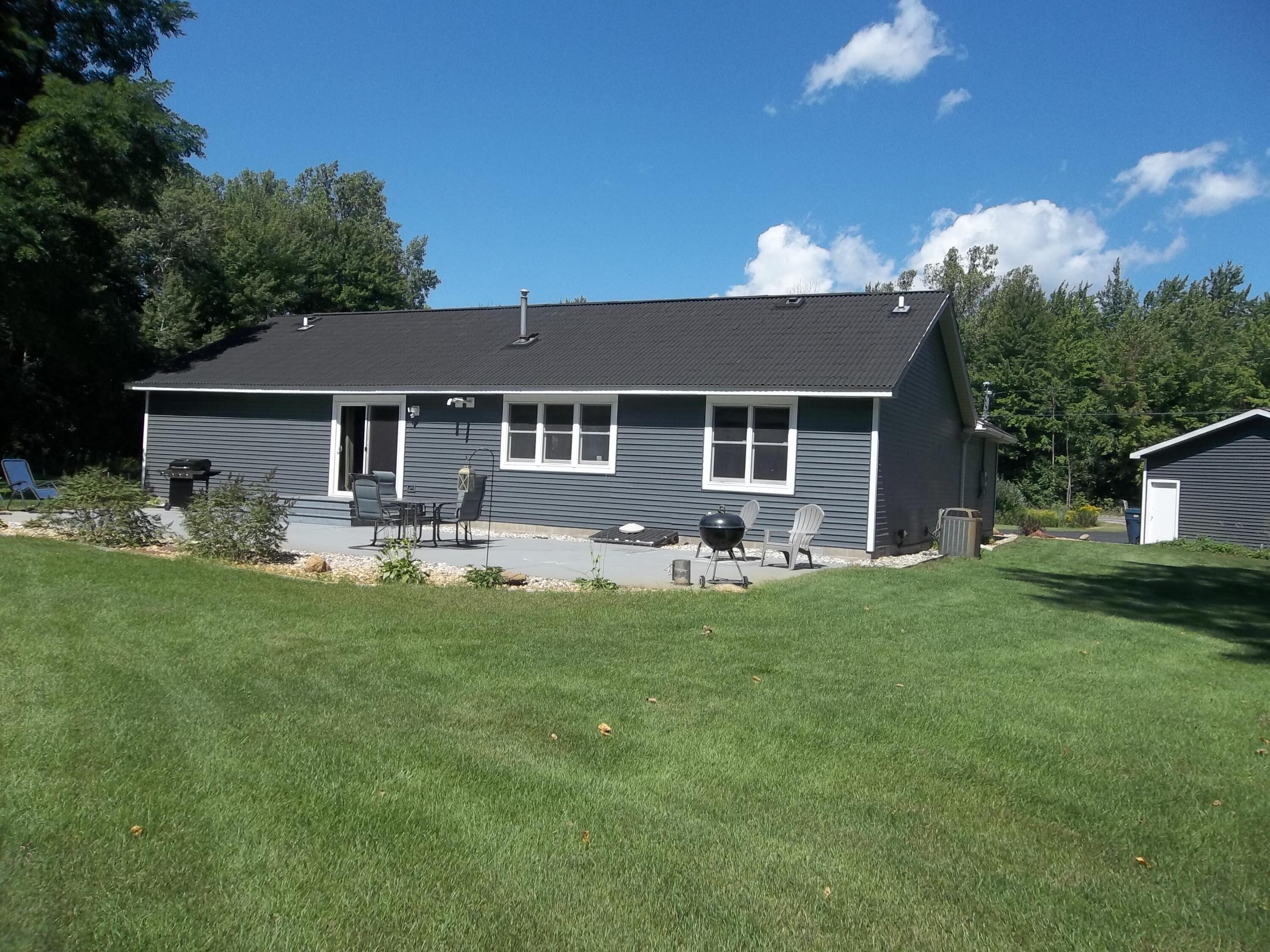 5187 East Sternberg Road Fruitport, MI 49415 - Photo 31 of 32 100_2909