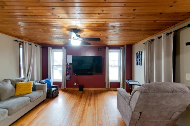 $234,900 | 406 10th Street, Cameron, WI 54822