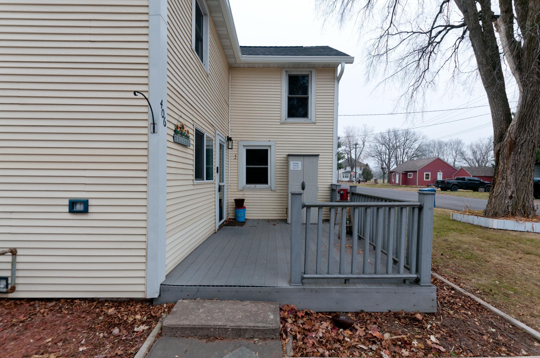 406 10th Street Cameron, WI 54822 - Photo 5 of 26