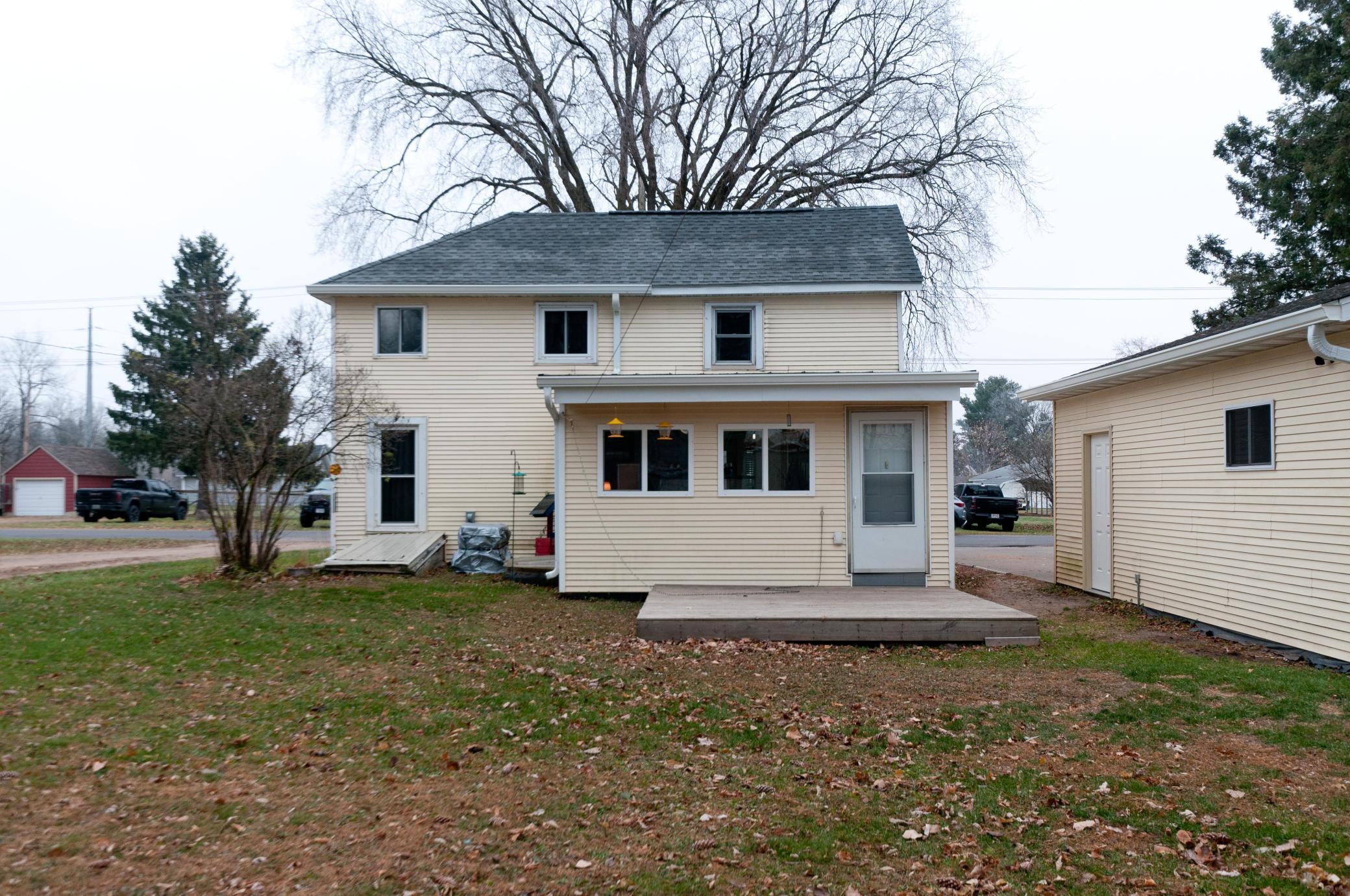 406 10th Street Cameron, WI 54822 - Photo 8 of 26