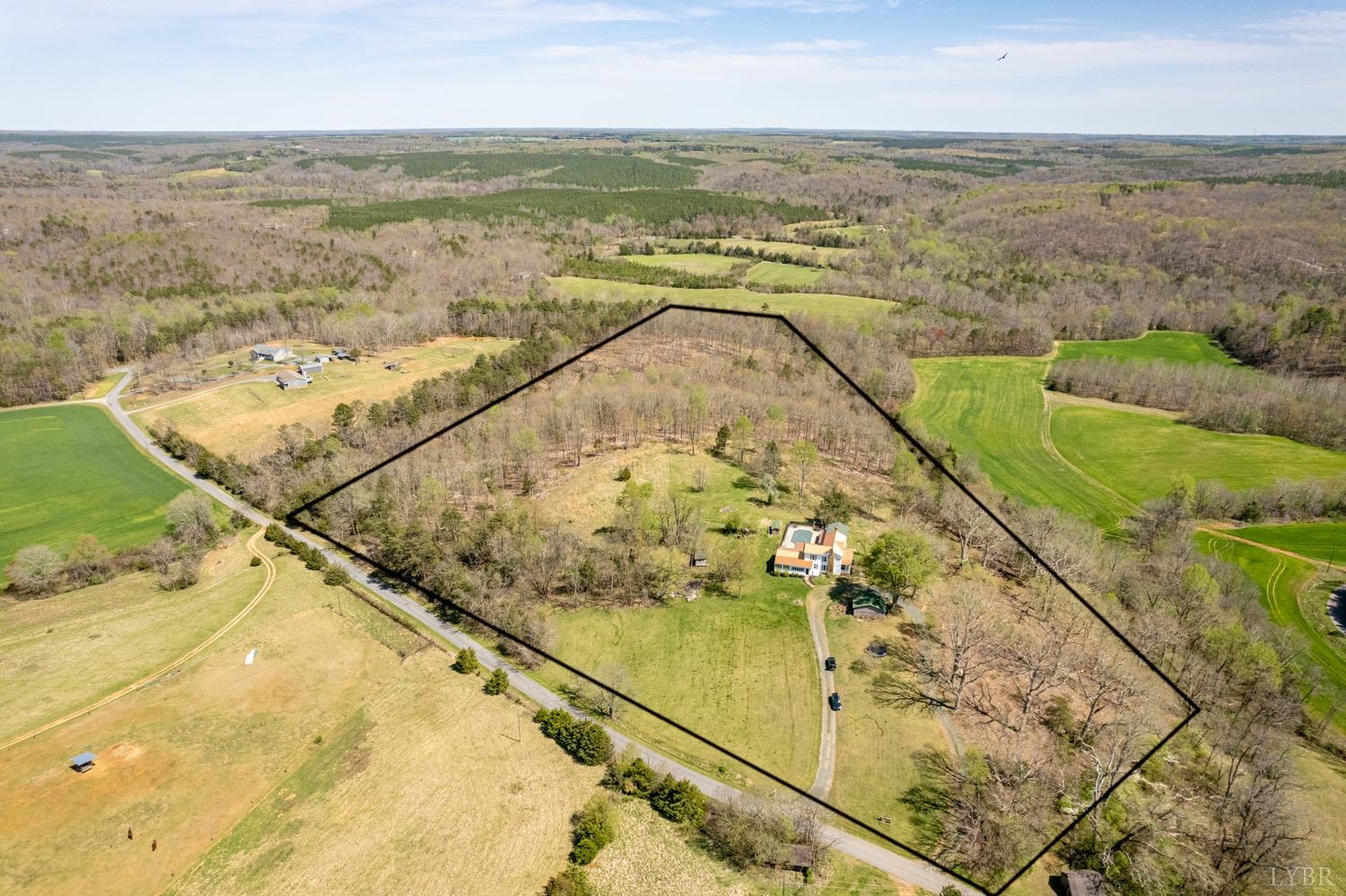 1103 Manley Branch Road Concord, VA 24538 - Photo 5 of 56