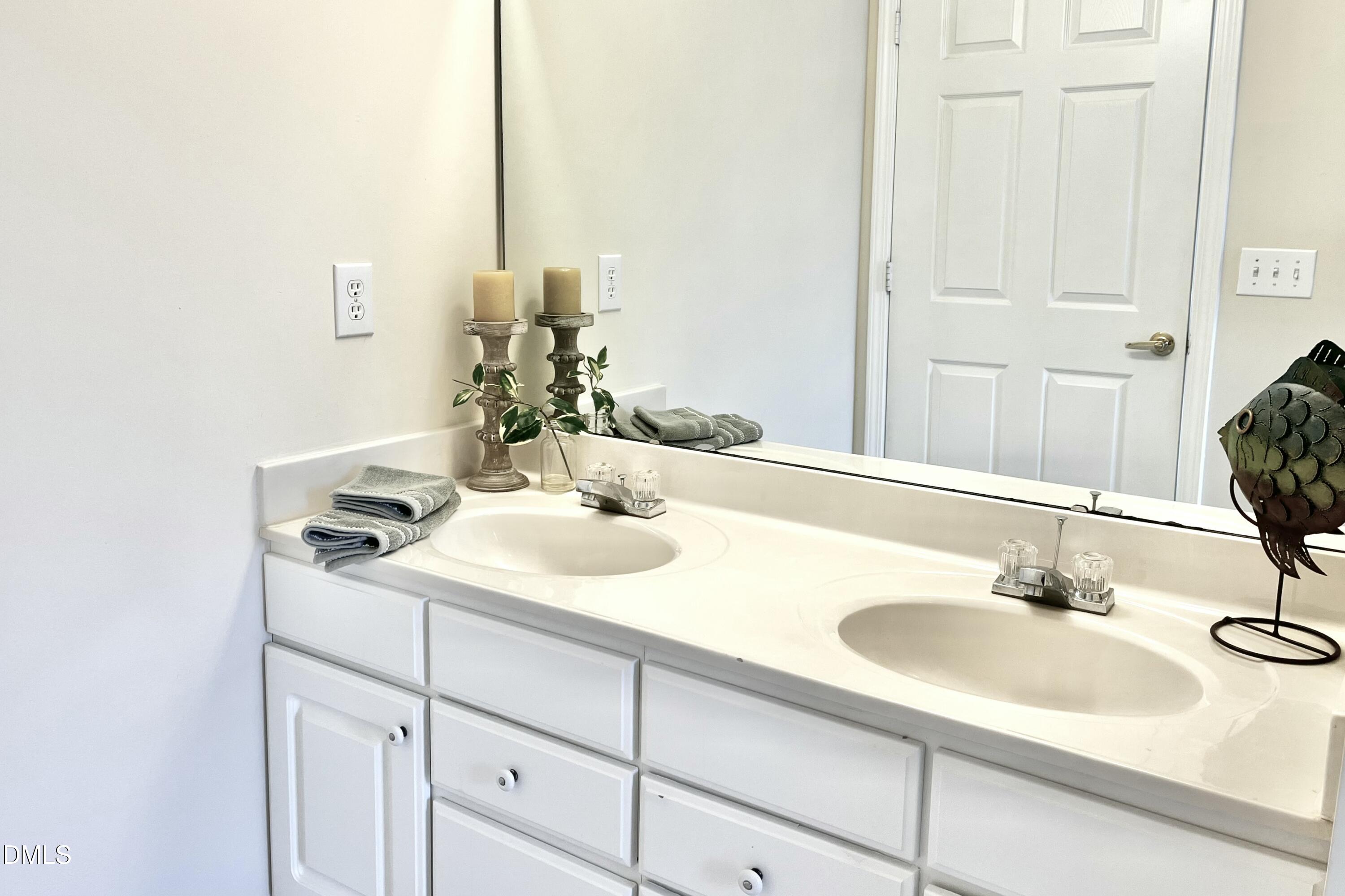 2521 Friedland Place, Unit 201 Raleigh, NC 27617 - Photo 20 of 37 Primary