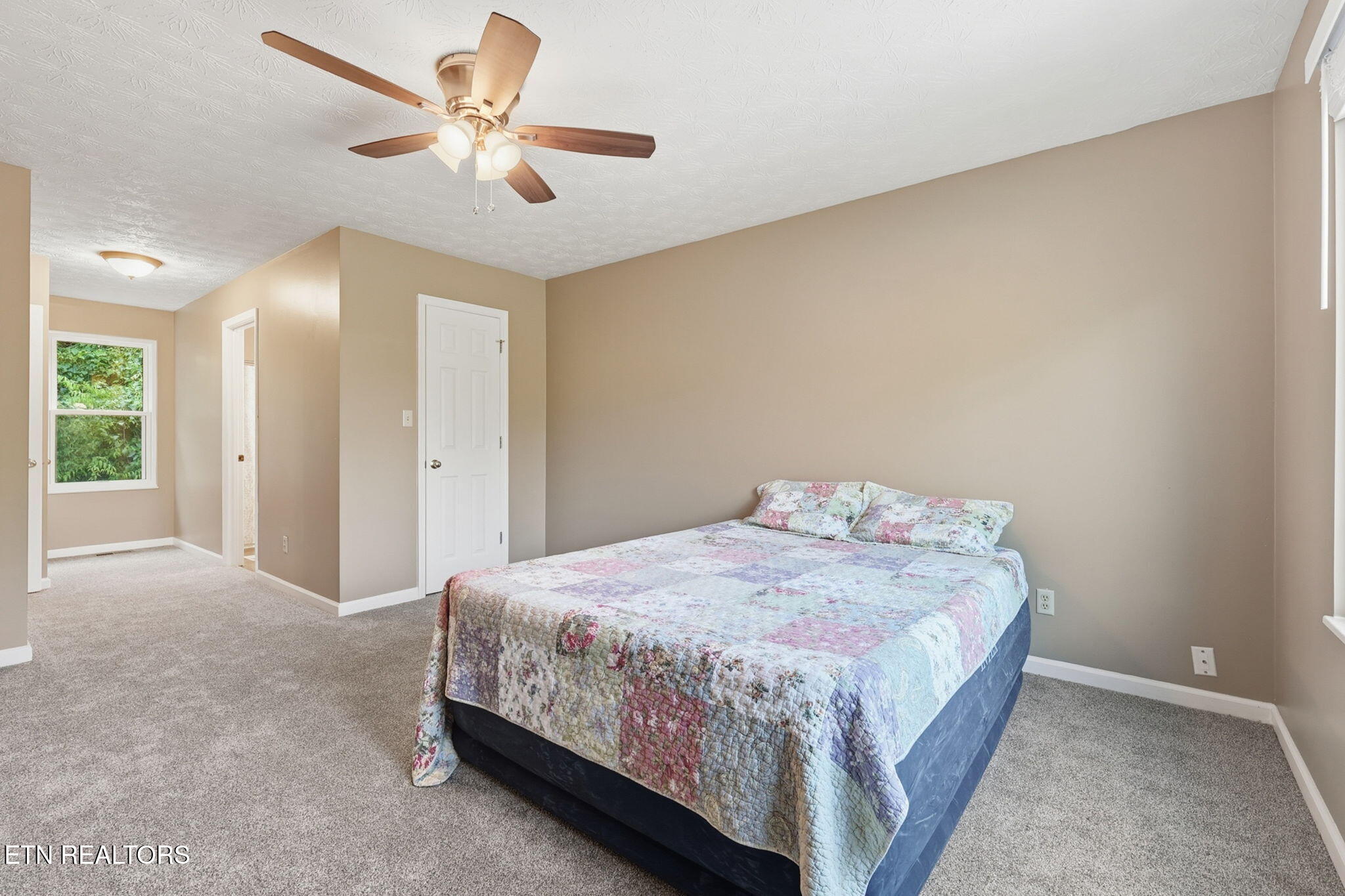 5516 West Emory Road Powell, TN 37849 - Photo 26 of 40 33-web-or-mls-3F1A9824