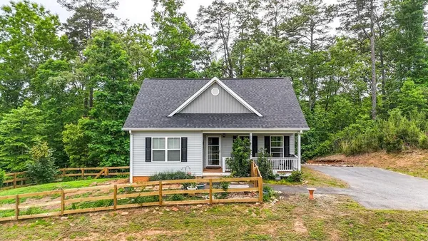 $385,000 | 355 Estate Drive, Dahlonega, GA 30533