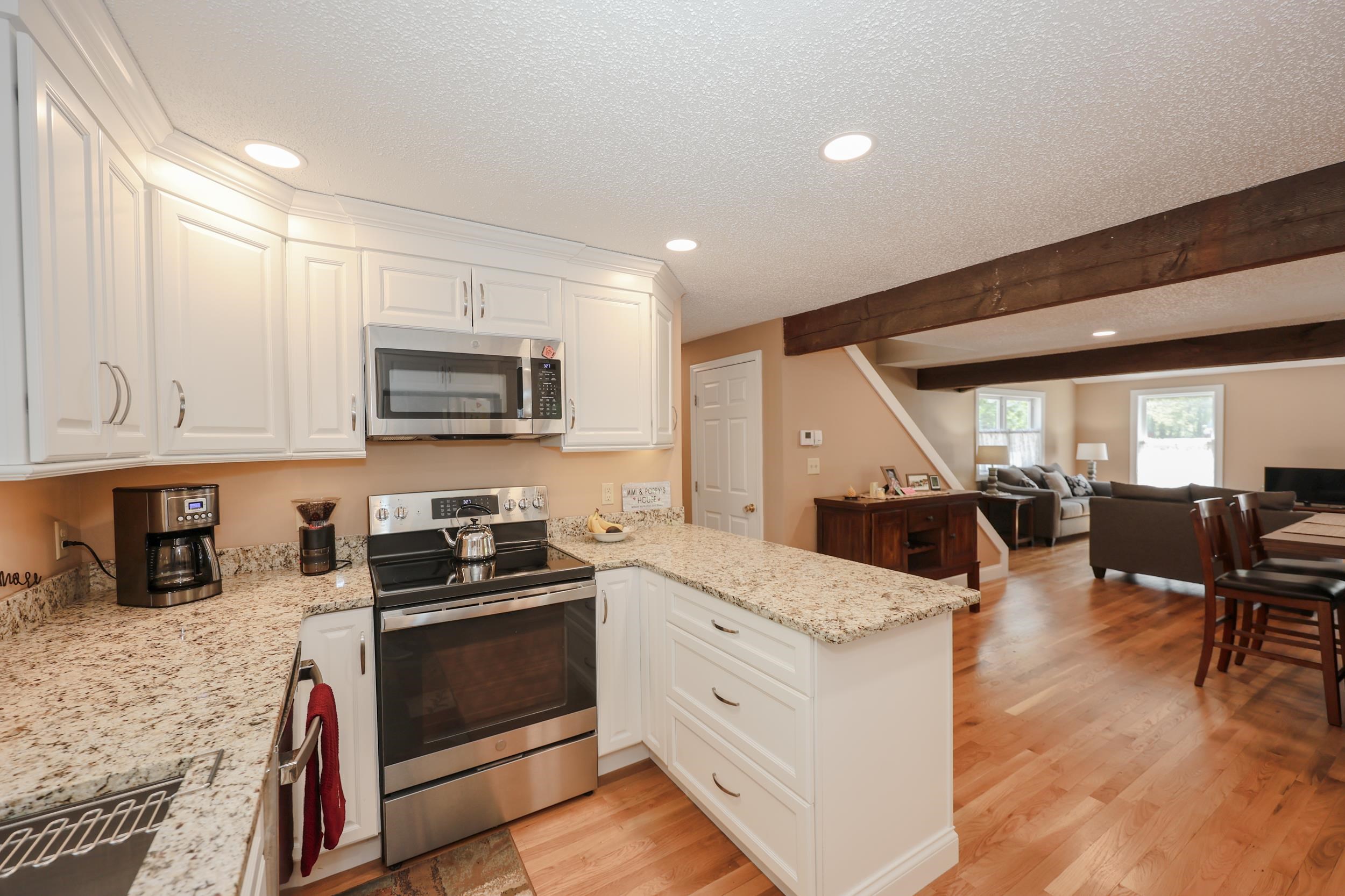 238 Whitten Road Milford, NH 03055 - Photo 6 of 37 Gallery Image 6