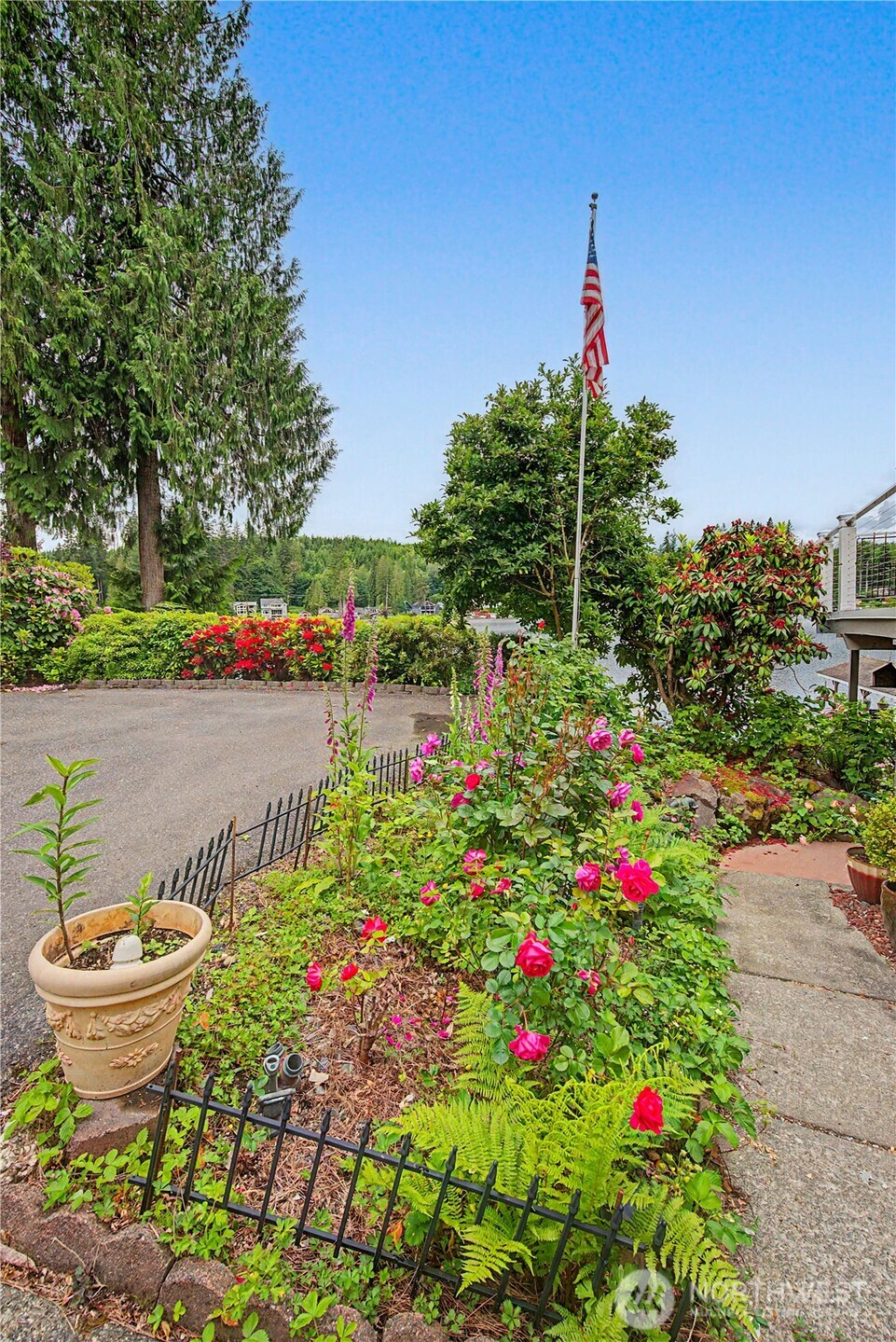 2410 South Lake Roesiger Road Snohomish, WA 98290 - Photo 27 of 40