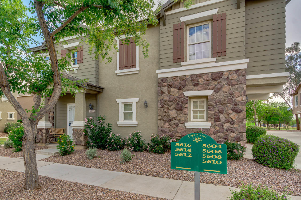 5616 South 21st Place Phoenix, AZ 85040 - Photo 3 of 31 03-21st