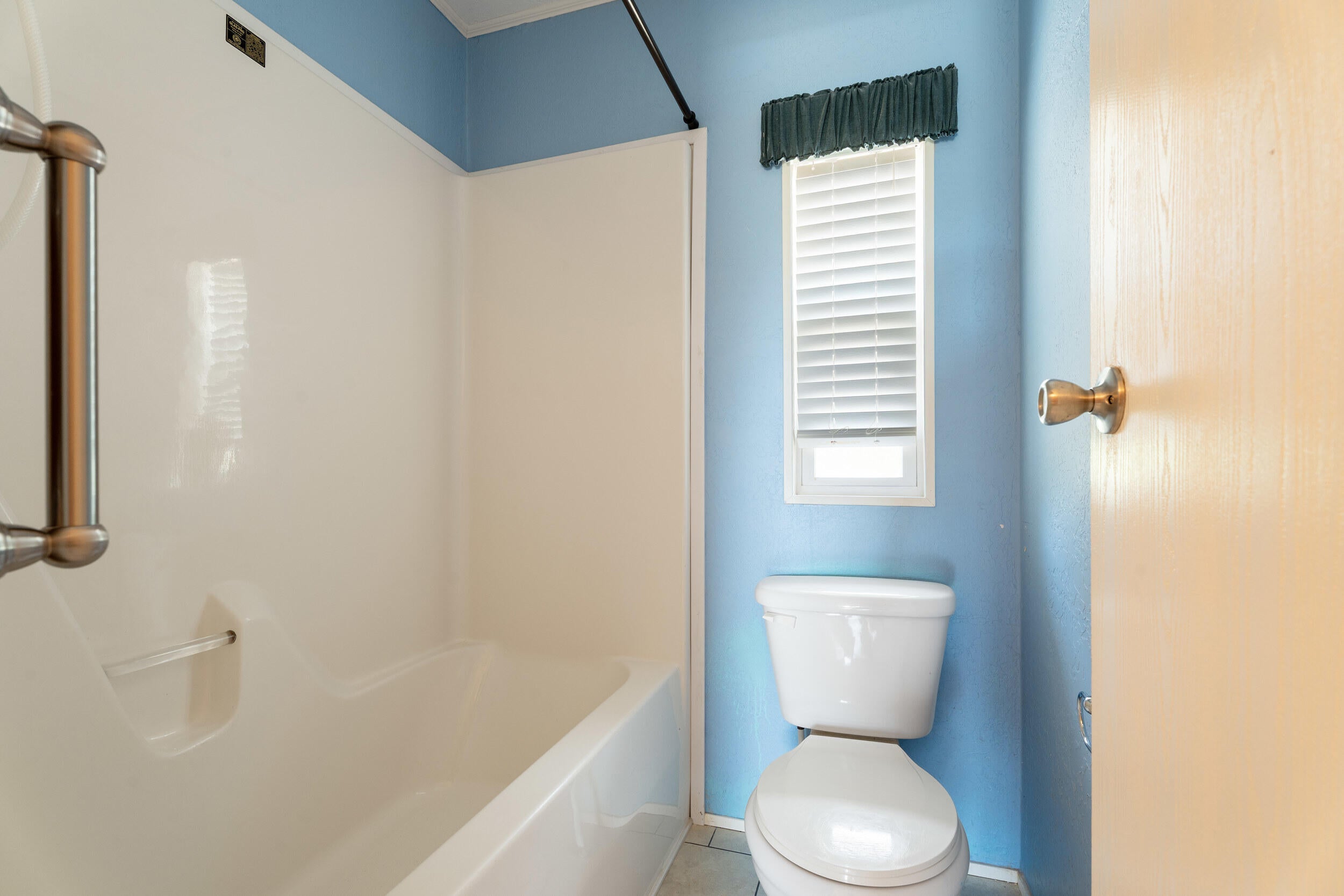 28241 South 630 Road Grove, OK 74344 - Photo 25 of 25 Guest bath