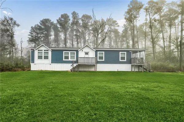 $204,900 | 27125 Lakeview Drive, Holden, LA 70744