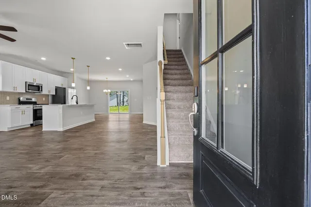 $2,000 | 200 Beacon Hl Road, Lillington, NC 27546