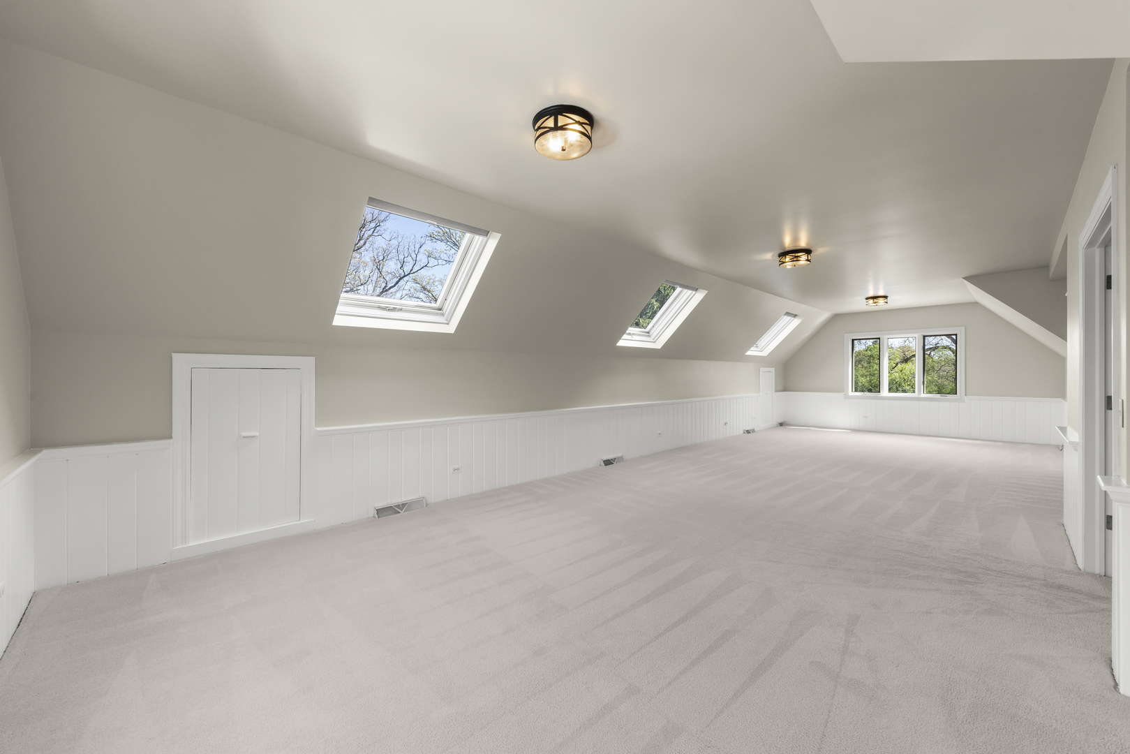 1S151 Winfield Road Wheaton, IL 60189 - Photo 42 of 73 an empty room with windows and entrance