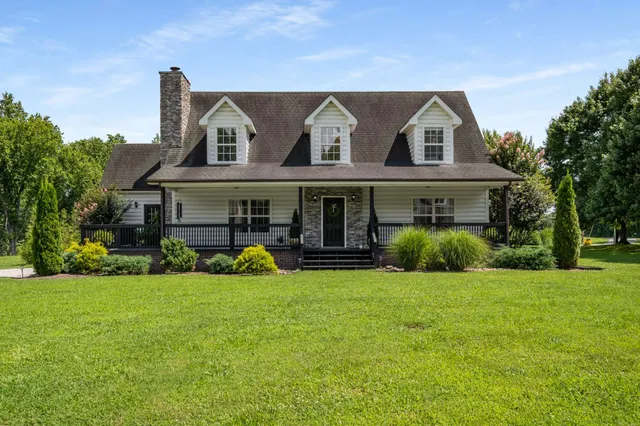 $449,900 | 110 Shiloh Lane, Smithville, TN 37166