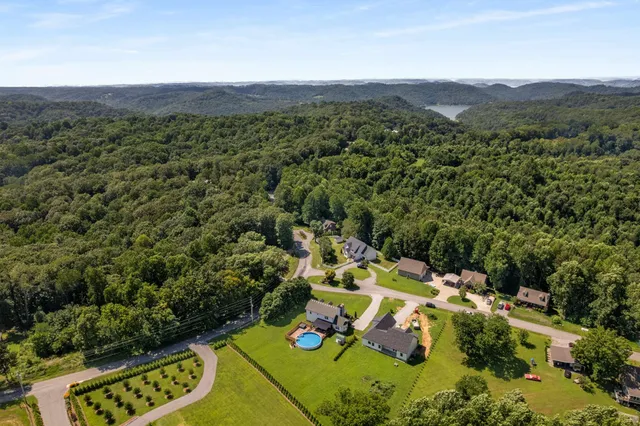 $449,900 | 110 Shiloh Lane, Smithville, TN 37166