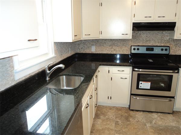 36 Bannister Road Salem, NH 03079 - Photo 3 of 30 Gallery Image 3