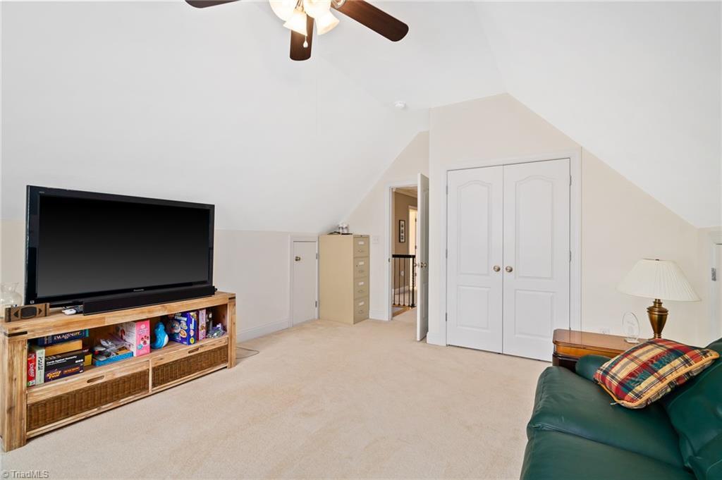 4504 Charlottesville Road Greensboro, NC 27410 - Photo 34 of 41 Gallery Image 34