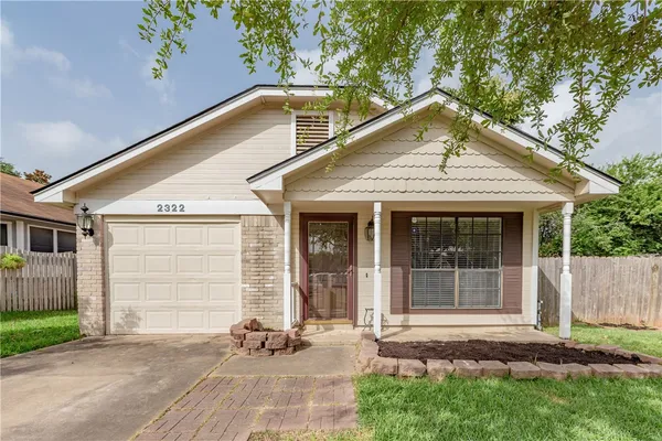 $1,950 | 2322 Klattenhoff Drive, Austin, TX 78728