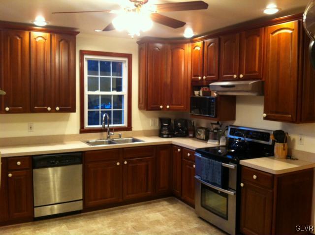 3197 Seiples Station Road Whitehall, PA 18052 - Photo 19 of 40 Gallery Image 19