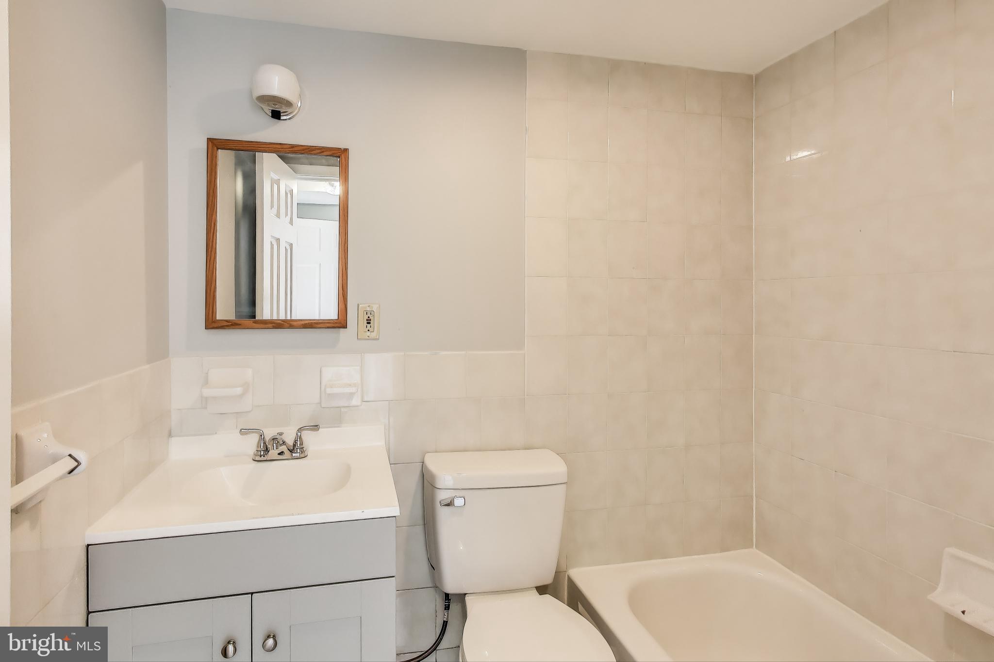 2011 Wardman Road Hyattsville, MD 20782 - Photo 27 of 35 Gallery Image 27