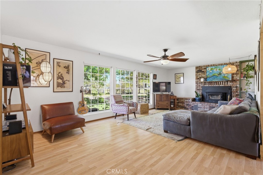 24065 Maria Avenue Corning, CA 96021 - Photo 5 of 40