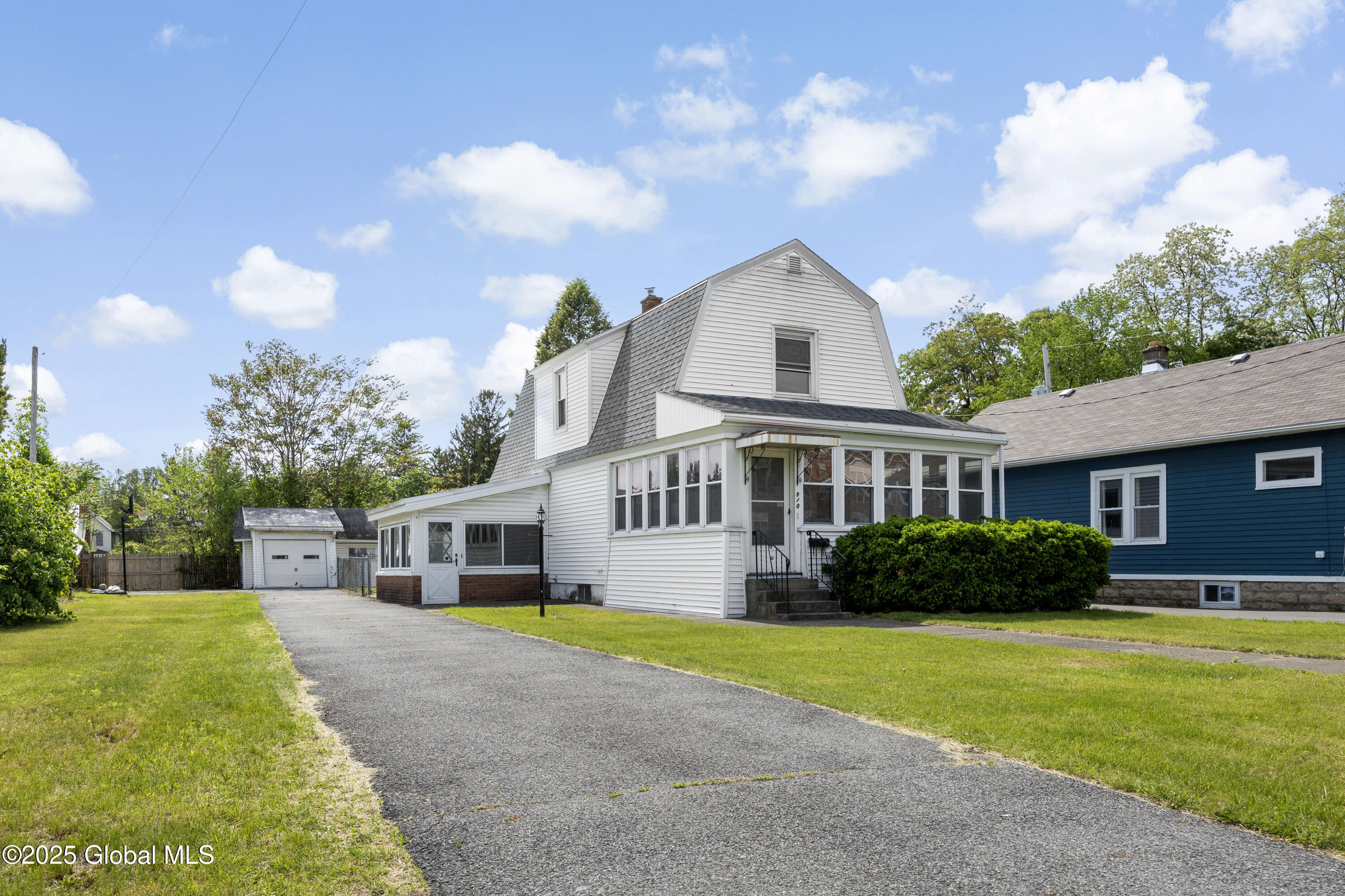 910 Draper Avenue Rotterdam, NY 12306 - Photo 2 of 31 3