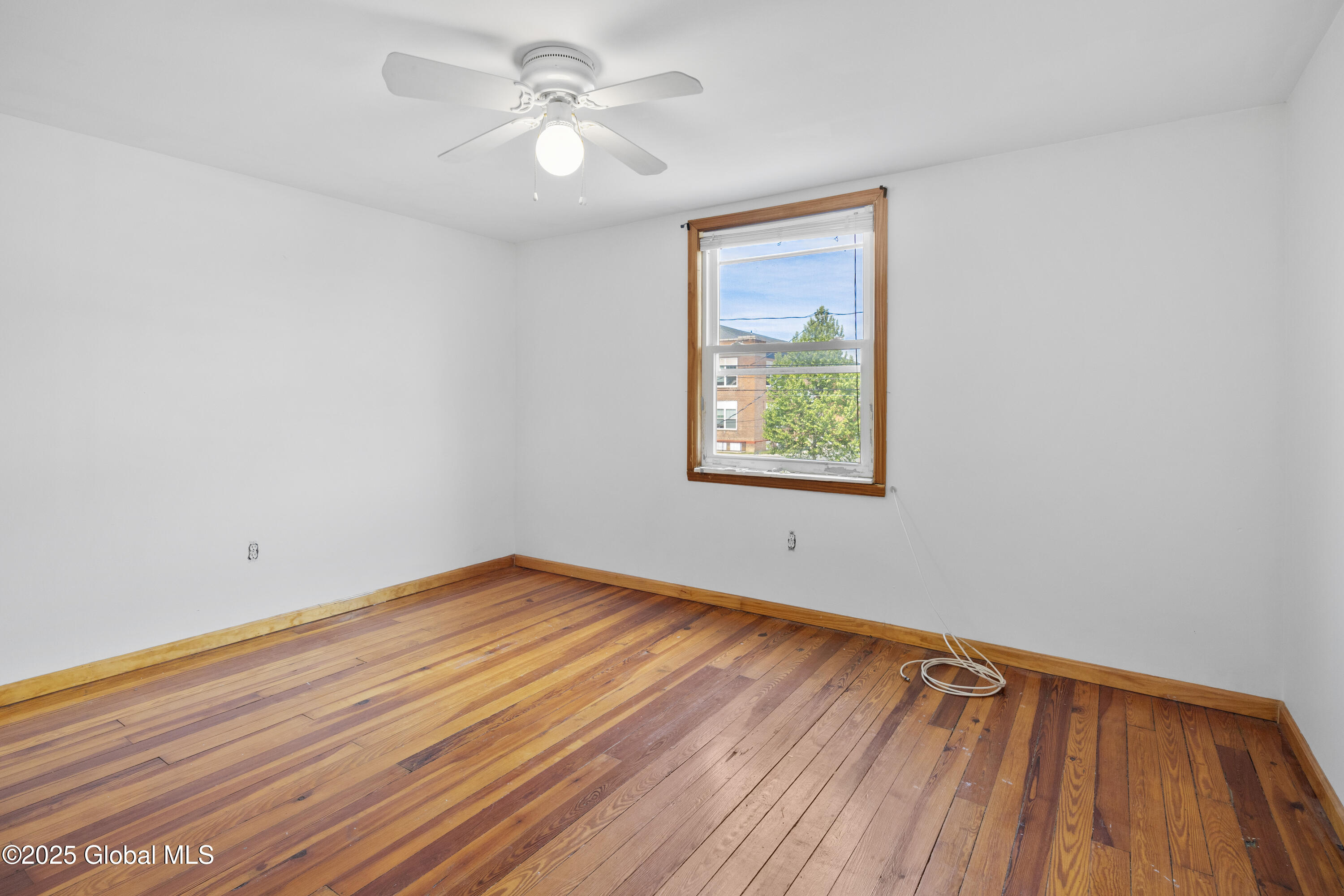 910 Draper Avenue Rotterdam, NY 12306 - Photo 21 of 31 25