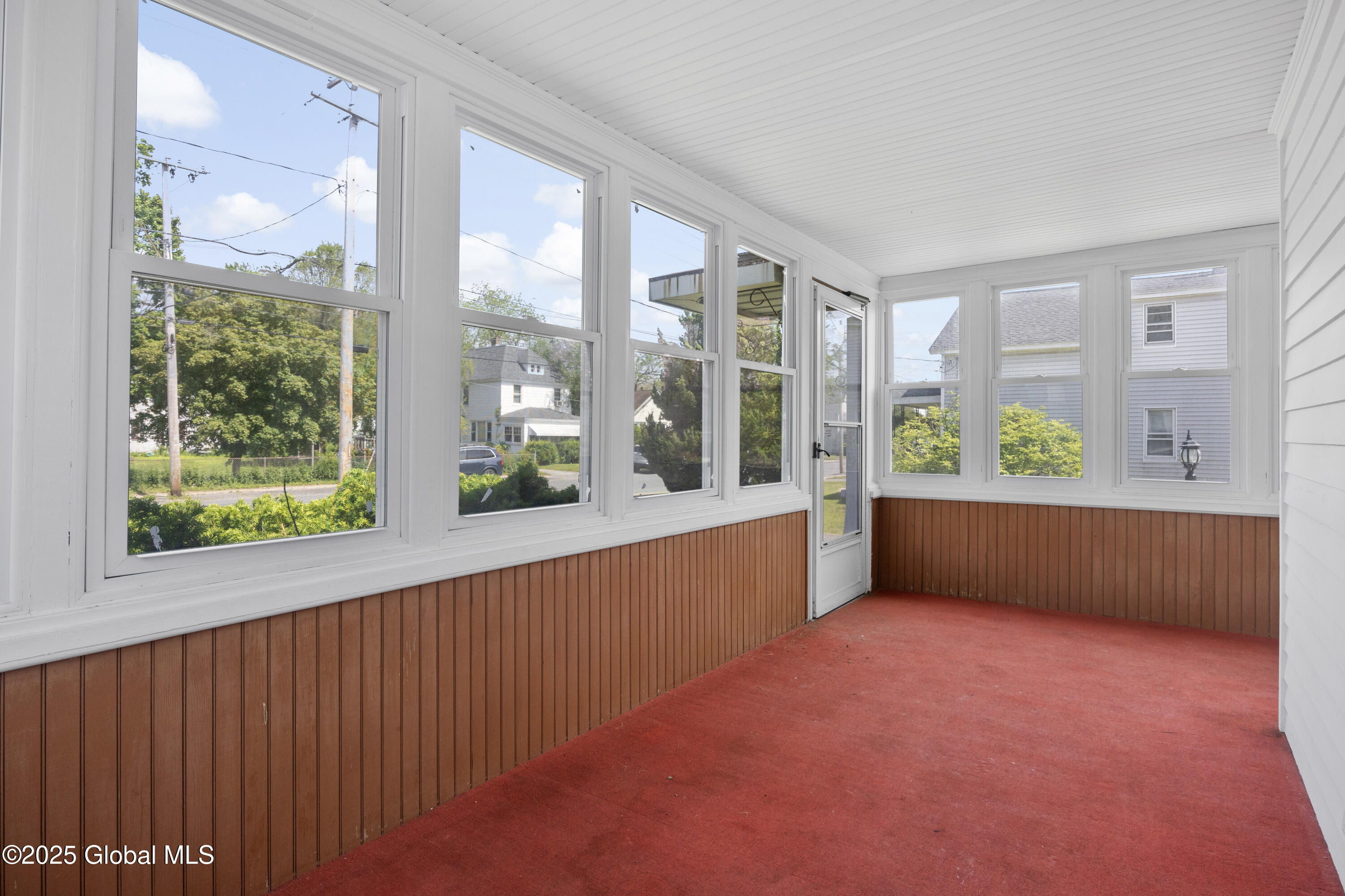 910 Draper Avenue Rotterdam, NY 12306 - Photo 24 of 31 4