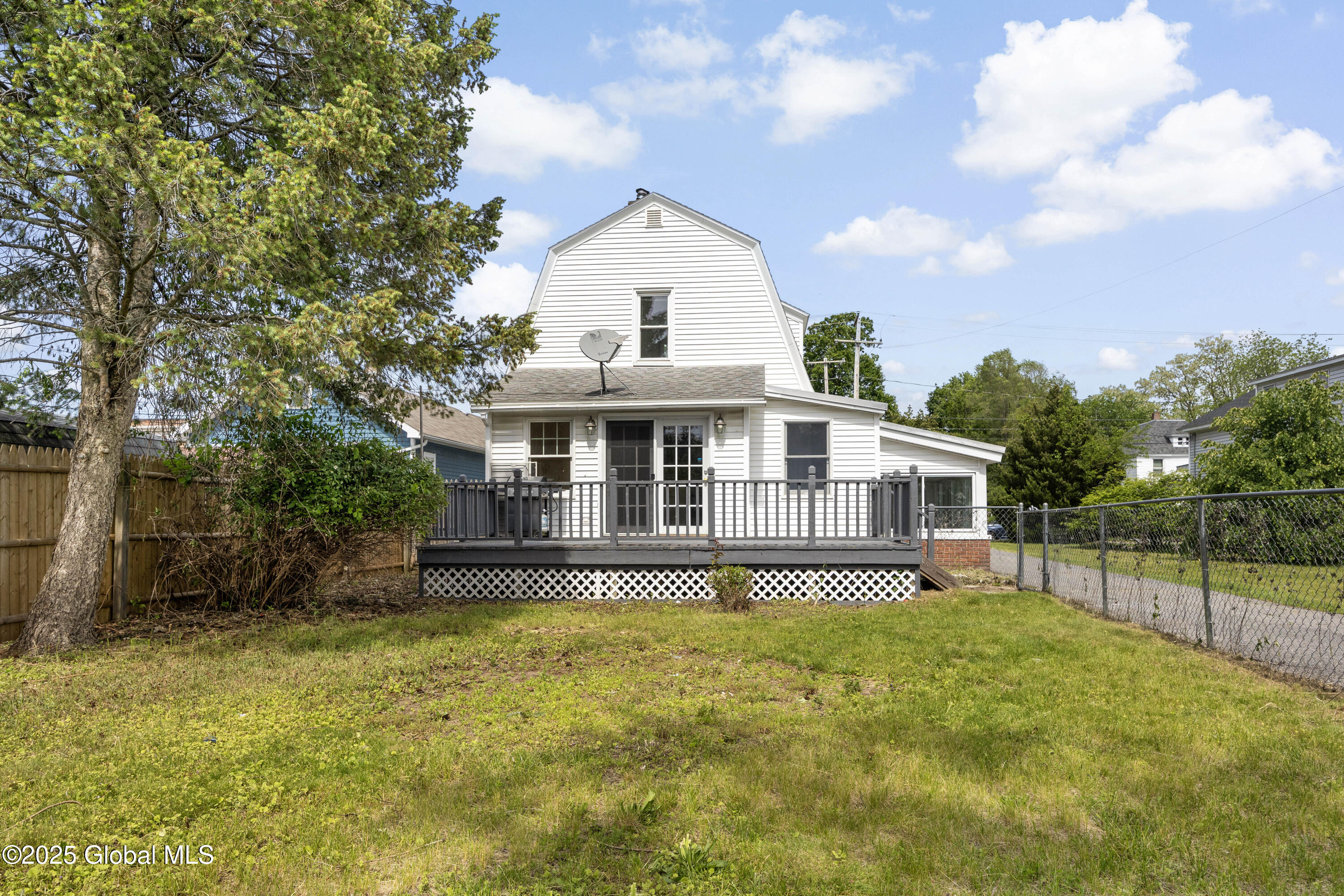 910 Draper Avenue Rotterdam, NY 12306 - Photo 29 of 31 32