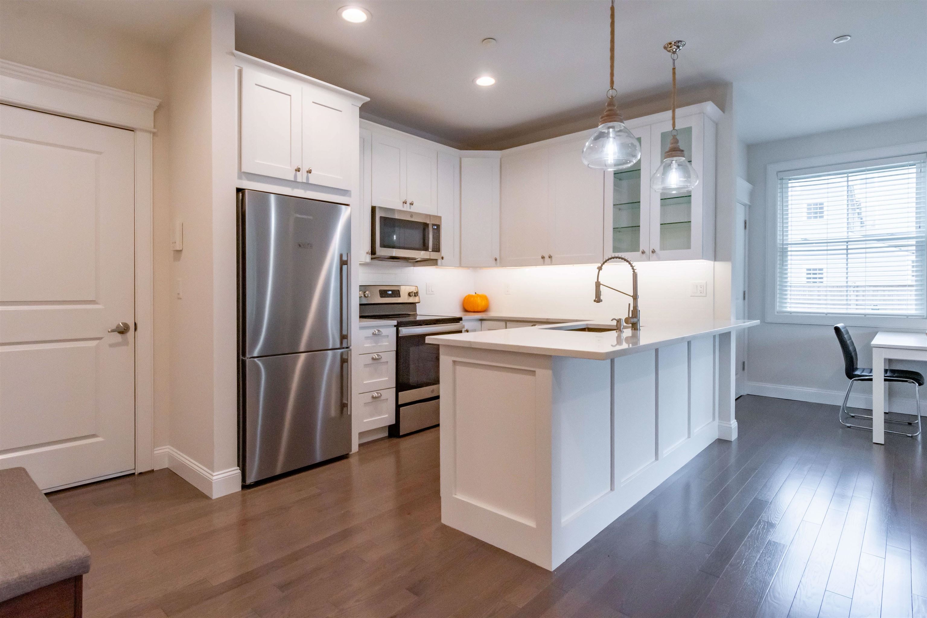 12 R Front Street, Unit 101 Exeter, NH 03833 - Photo 1 of 21