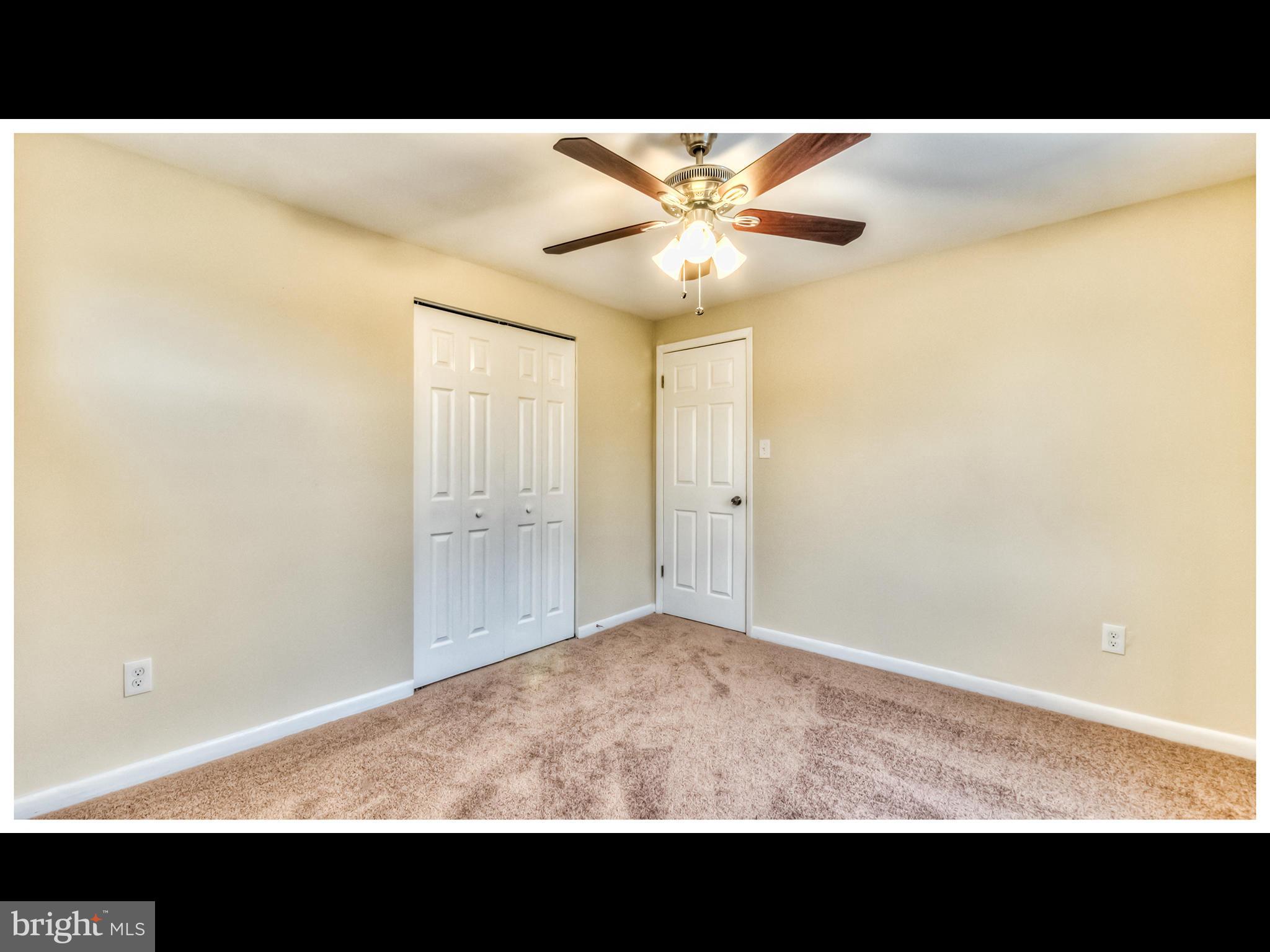 5212 Hillwell Road Baltimore, MD 21229 - Photo 11 of 30 Interior (General)