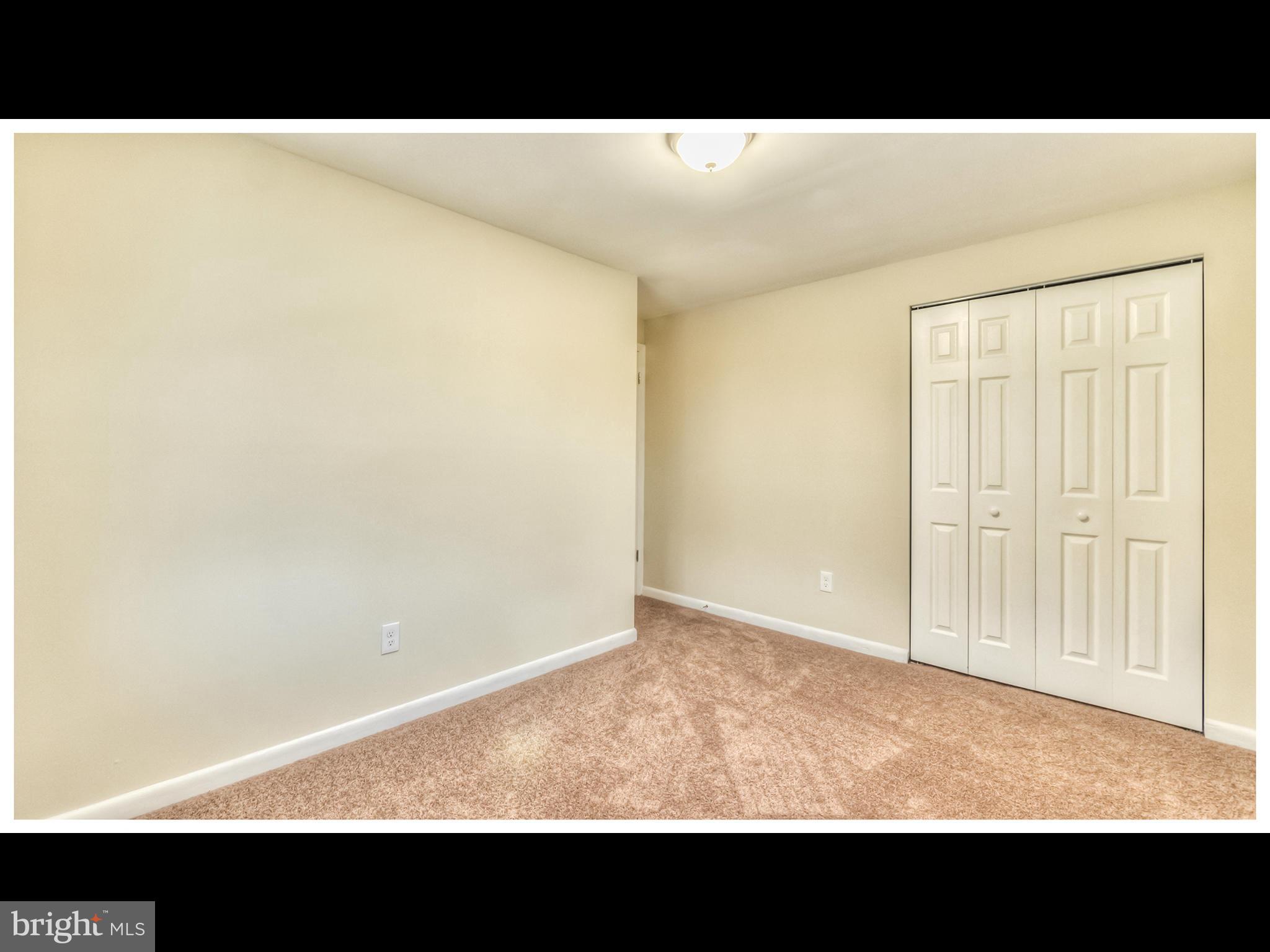 5212 Hillwell Road Baltimore, MD 21229 - Photo 13 of 30 Interior (General)