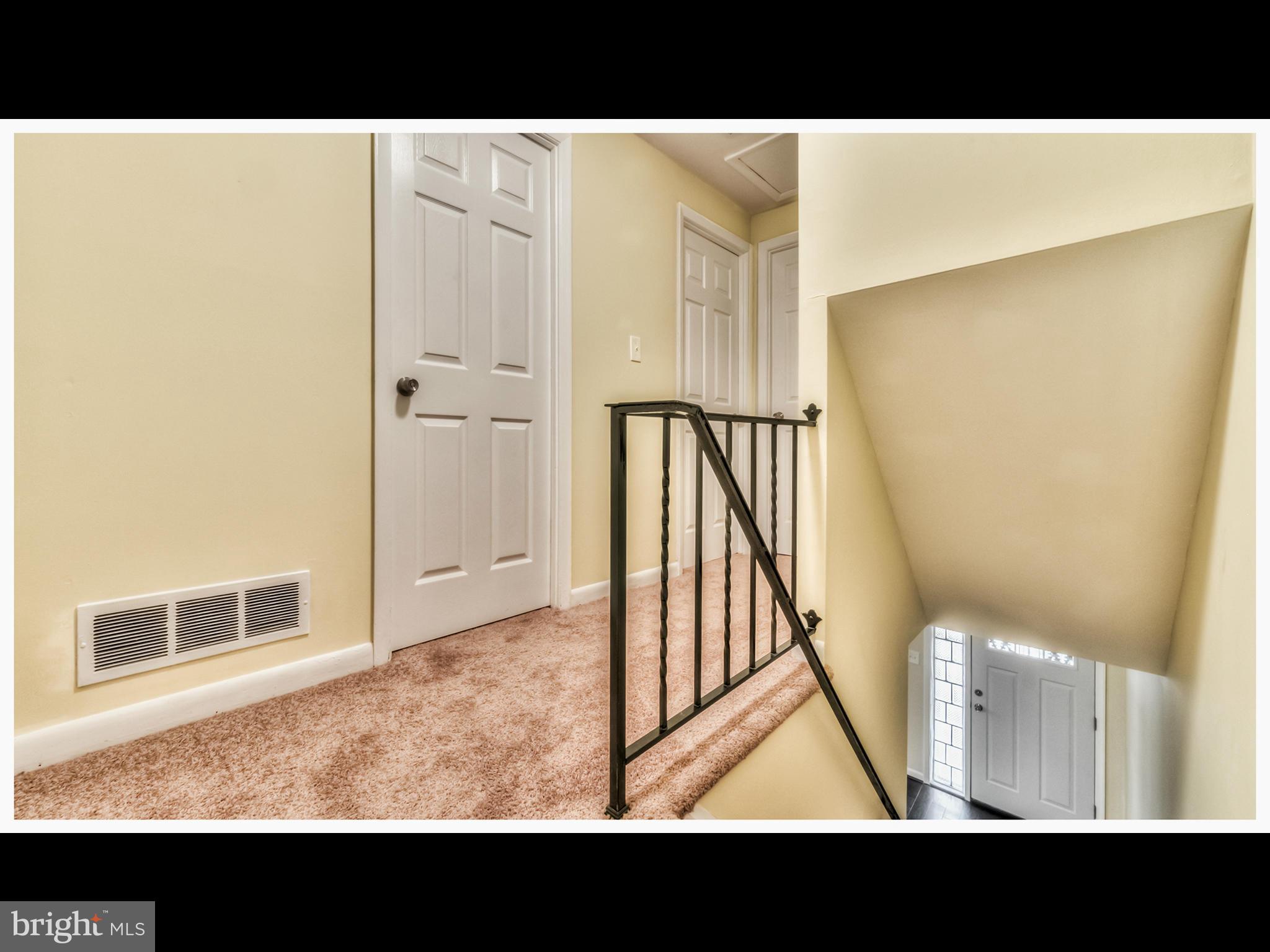 5212 Hillwell Road Baltimore, MD 21229 - Photo 7 of 30 Interior (General)
