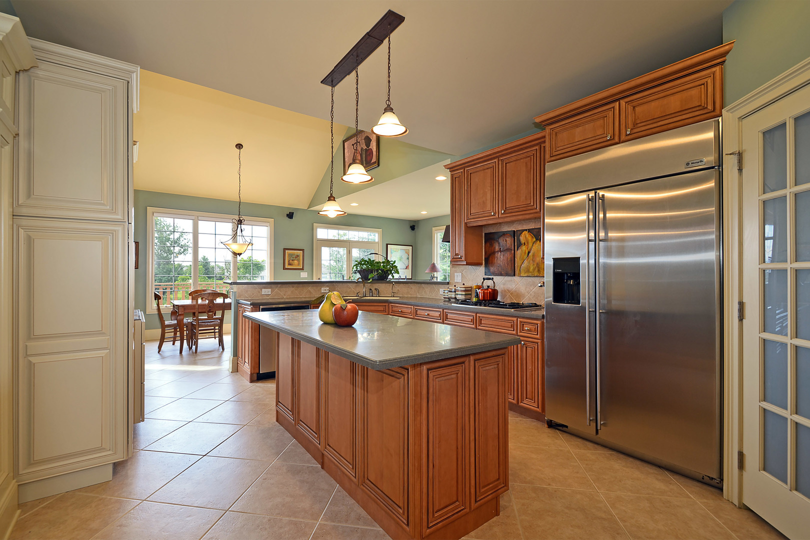 1005 Ridgeview Drive Inverness, IL 60010 - Photo 9 of 28