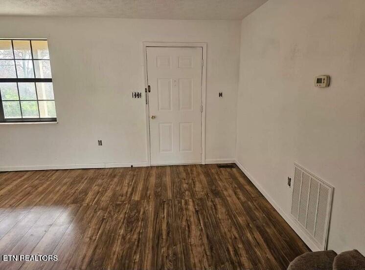 189 Booker Road Maynardville, TN 37807 - Photo 4 of 18 IMG_0620