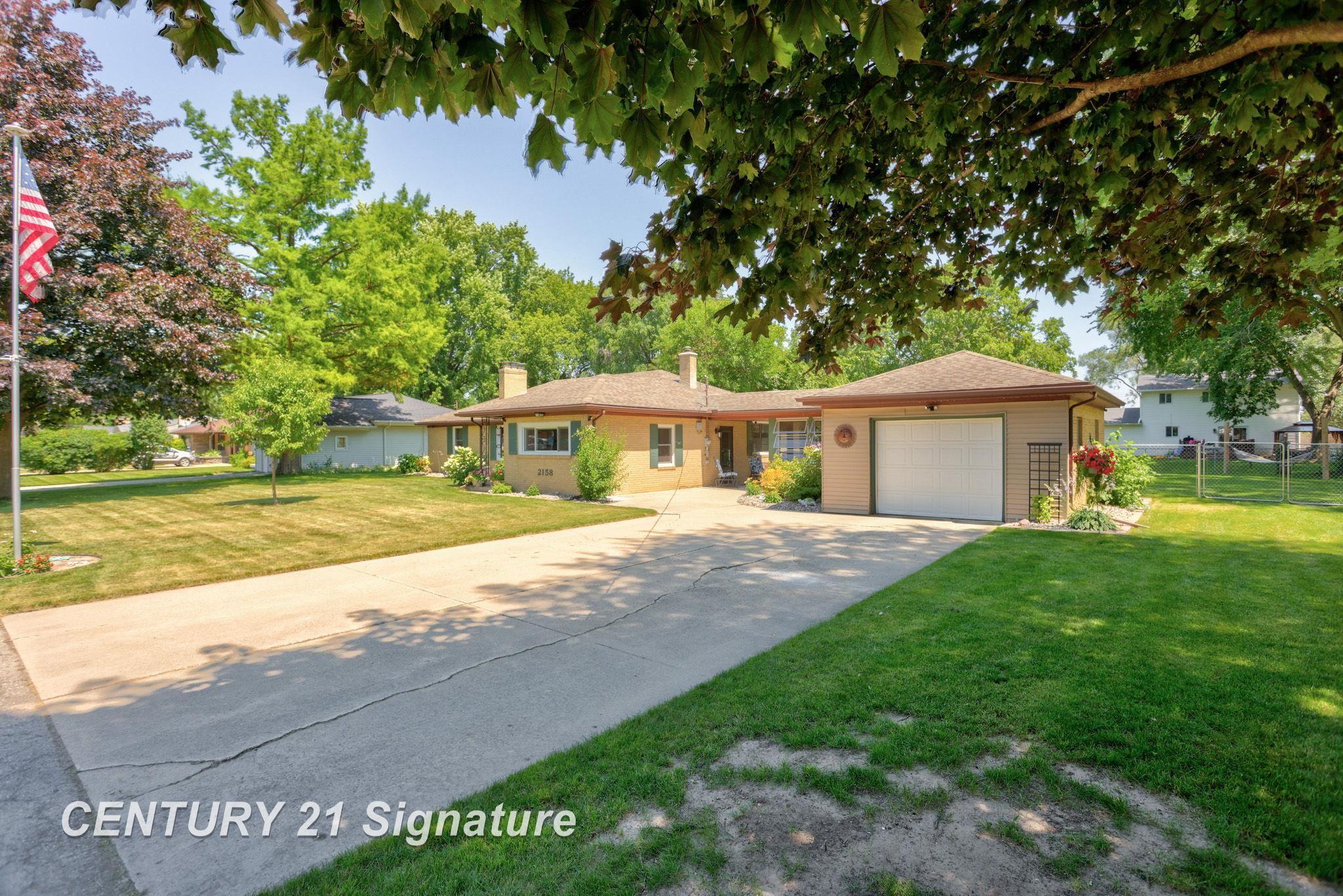 2158 Bock Road Saginaw, MI 48603 - Photo 4 of 43